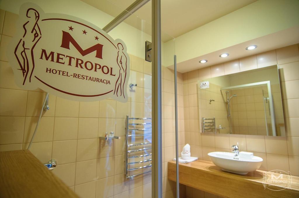 Отель Metropol Сьрем Номер фото